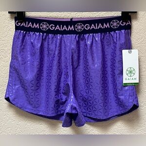Gaiam Girls' Big Geo Print Logo Yoga Short Size 14 Purple Color